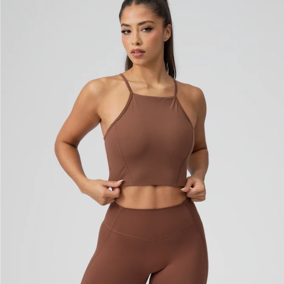 BuffBunny Ivy Crop Top - Picture 2 of 4